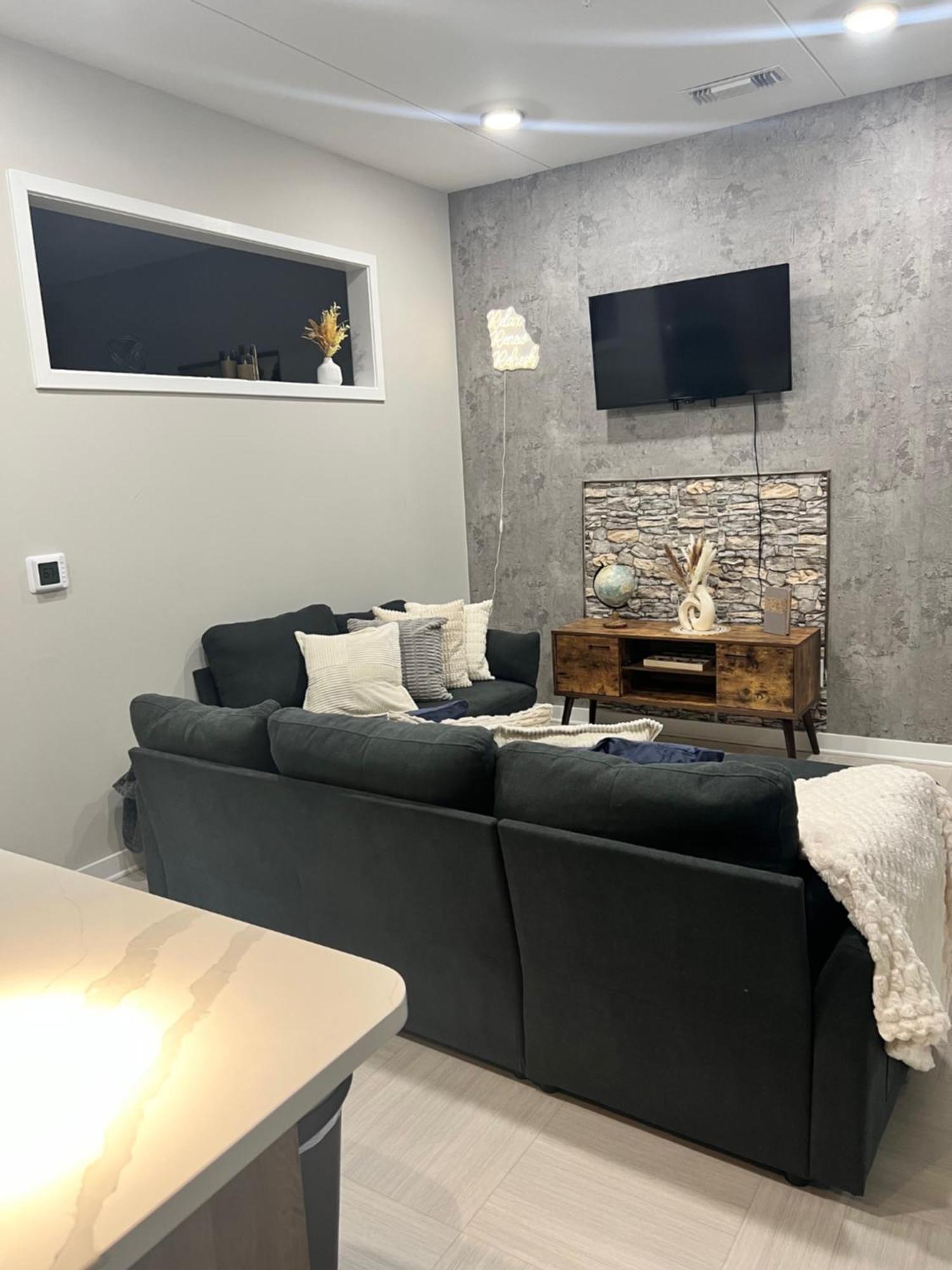 1 Bedroom Luxury